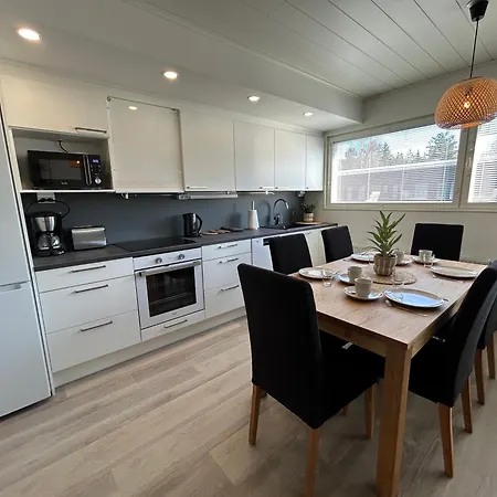 Kyllikinsola 18 B5 Tilava 52 Nelioeinen Rivitalokaksio 1-5 Henkiloeae Seinäjoki