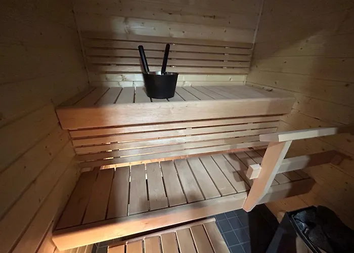 Kyllikinsola 18 B5 Tilava 52 Nelioeinen Rivitalokaksio 1-5 Henkiloeae * Seinäjoki